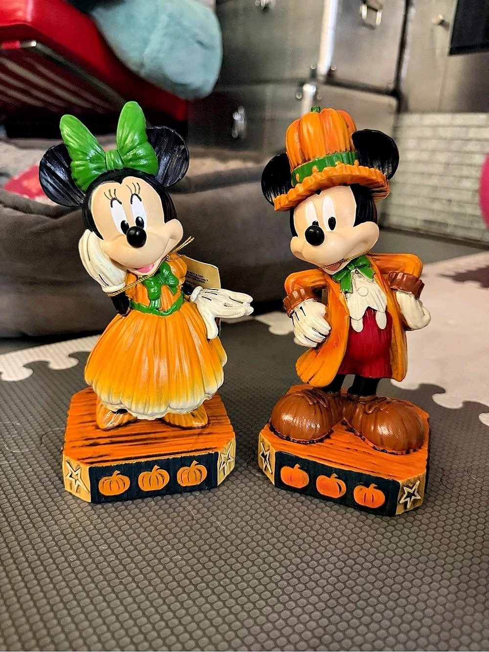 Disney Mickey and Minnie Halloween thanksgiving fall Figurines set